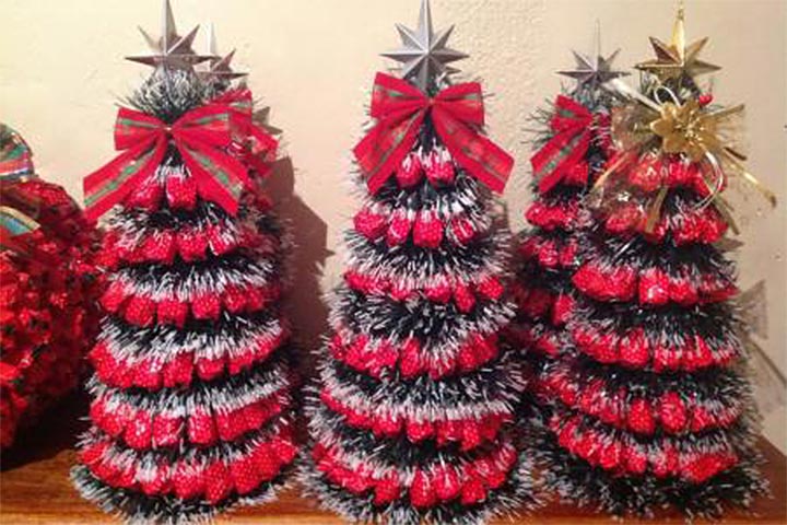 Árvore de Natal decorada e colorida com balas!