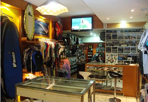 loja de roupa de surf